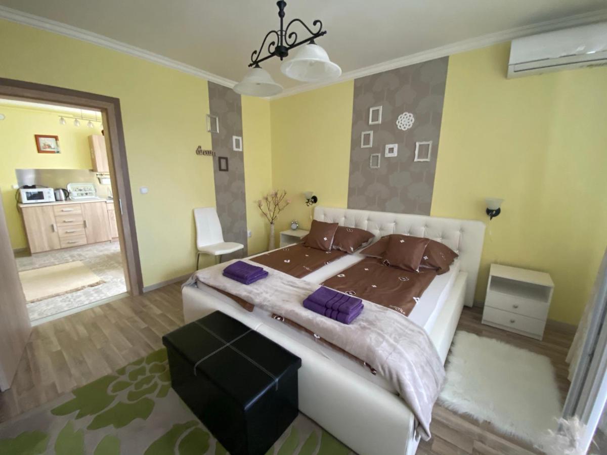 Eszter Apartman Erlau Exterior foto
