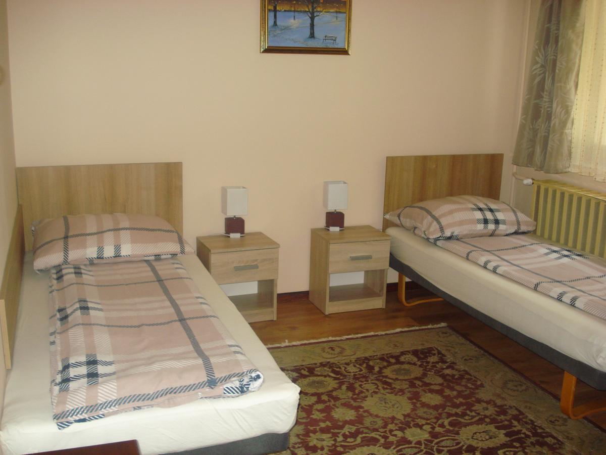 Eszter Apartman Erlau Exterior foto